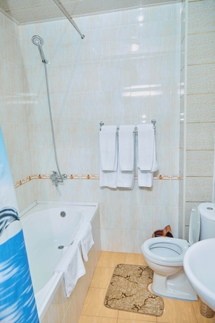 Imagen de la habitación del Hotel Karvon Samarkand. Foto 15