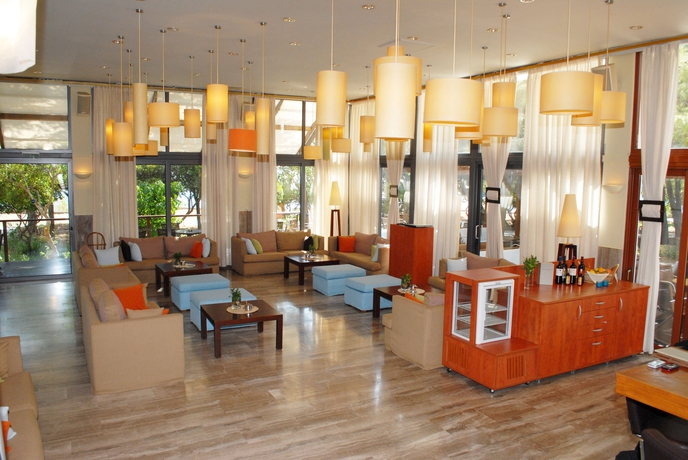 Imagen de los interiores del Hotel Karystion. Foto 16