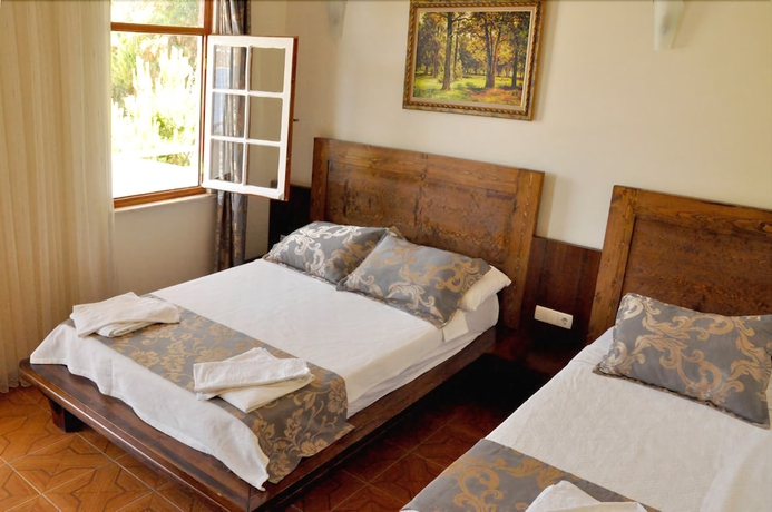 Imagen de la habitación del Hotel Kas Marin. Foto 17