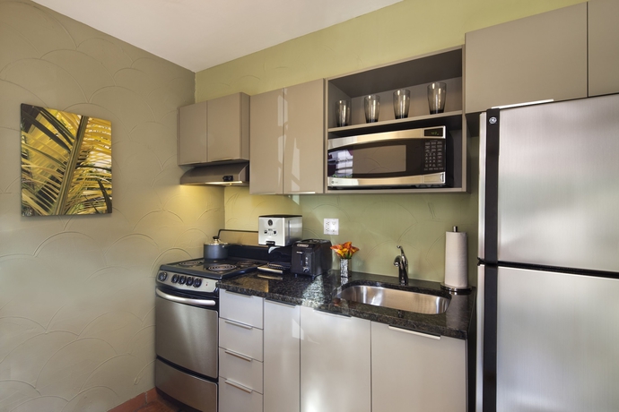 Imagen de la habitación del Hotel Kasa El Paseo Miami Beach. Foto 17