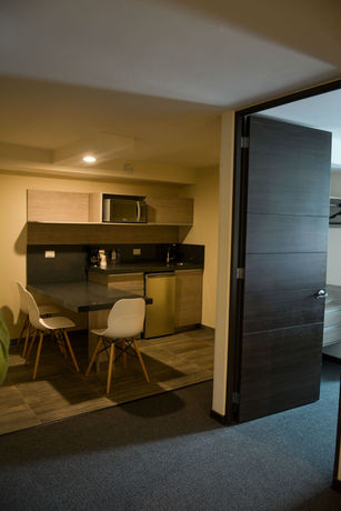 Imagen de la habitación del Hotel Kasa and Suites. Foto 11