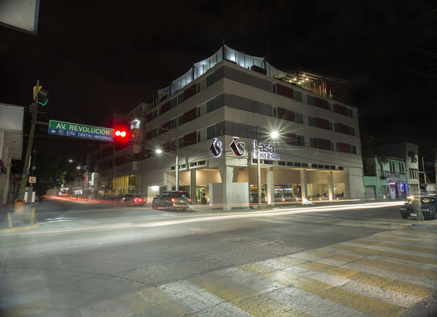 Imagen de los exteriores del Hotel Kasa and Suites. Foto 12