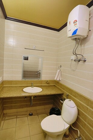 Imagen de la habitación del Hotel Kasang Regency Hill Resort. Foto 19