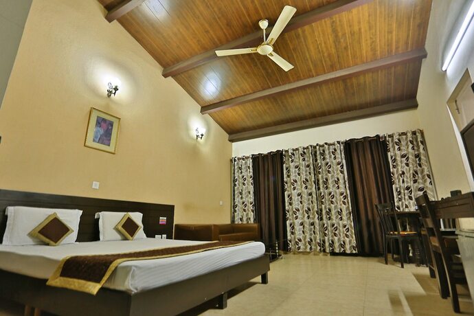 Imagen de la habitación del Hotel Kasang Regency Hill Resort. Foto 20