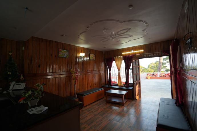 Imagen de los interiores del Hotel Kasar Serenity Almora. Foto 18