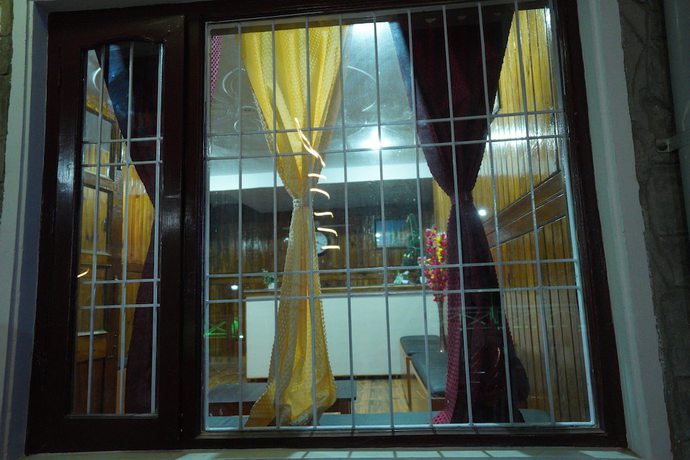 Imagen de los interiores del Hotel Kasar Serenity Almora. Foto 19