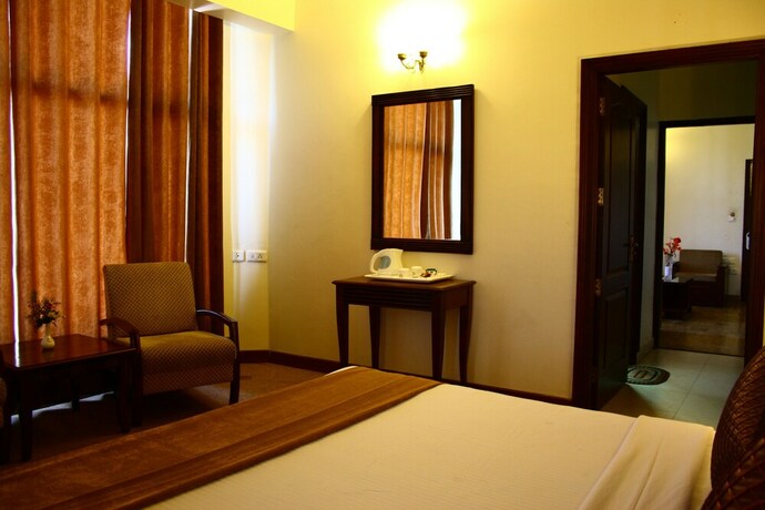 Imagen de la habitación del Hotel Kasauli Castle Resort. Foto 22