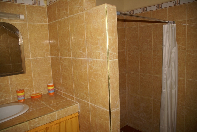 Imagen de la habitación del Hotel Kasbah Ait Ben Damiette. Foto 4