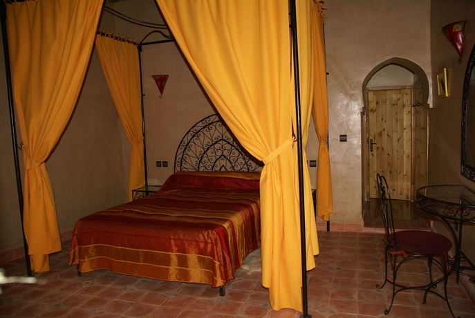 Imagen de la habitación del Hotel Kasbah Ait Ben Damiette. Foto 5
