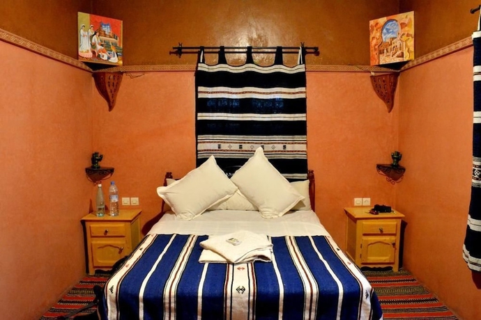 Imagen de la habitación del Hotel Kasbah Ait Benhadda. Foto 6