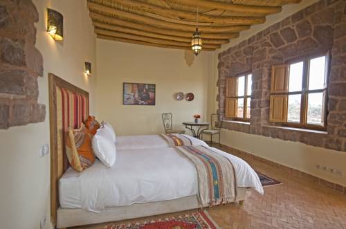 Imagen de la habitación del Hotel Kasbah Angour. Foto 8