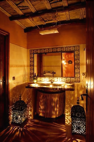 Imagen de la habitación del Hotel Kasbah Chergui. Foto 11