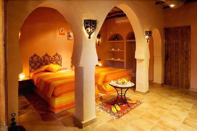 Imagen de la habitación del Hotel Kasbah Chergui. Foto 12