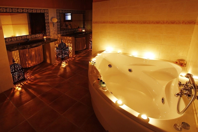 Imagen de la habitación del Hotel Kasbah Chergui. Foto 15