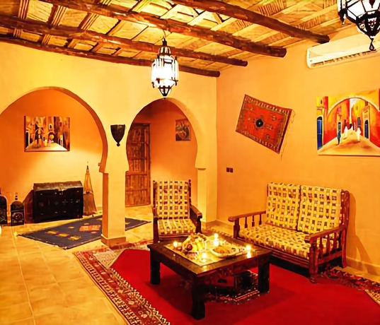 Imagen del bar/restaurante del Hotel Kasbah Chergui. Foto 2