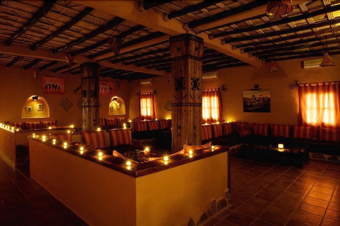 Imagen del bar/restaurante del Hotel Kasbah Chergui. Foto 8