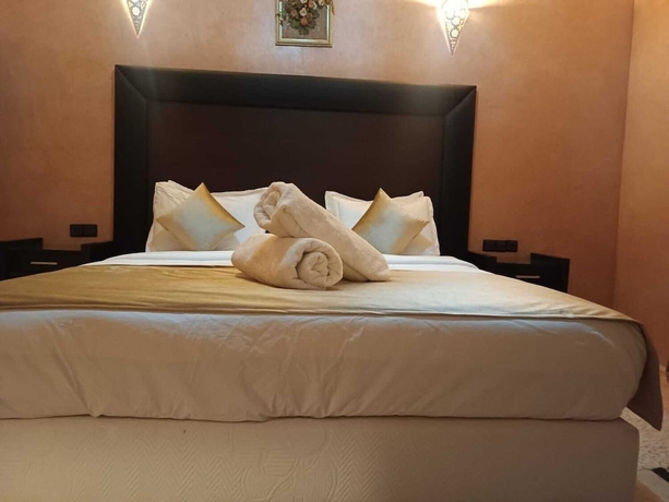 Imagen de la habitación del Hotel Kasbah Dar Bahnini. Foto 7