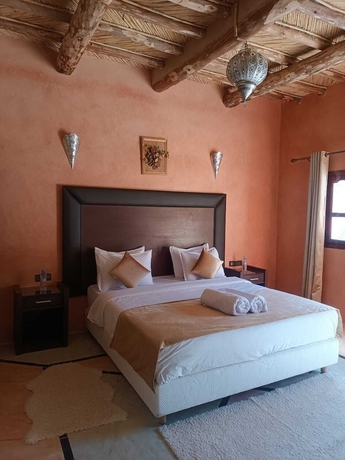 Imagen de la habitación del Hotel Kasbah Dar Bahnini. Foto 8