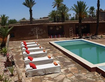 Imagen de la habitación del Hotel Kasbah Dar Essalam. Foto 4