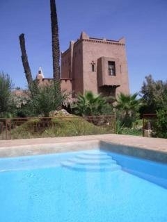 Imagen de la piscina del Hotel Kasbah Tiwaline. Foto 6