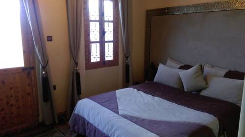 Imagen de la habitación del Hotel Kasbah Tizzarouine. Foto 15