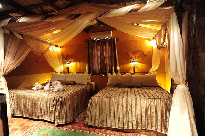 Imagen de la habitación del Hotel Kasbah Xaluca Arfoud. Foto 2