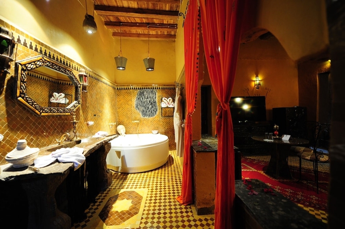 Imagen de la habitación del Hotel Kasbah Xaluca Arfoud. Foto 4