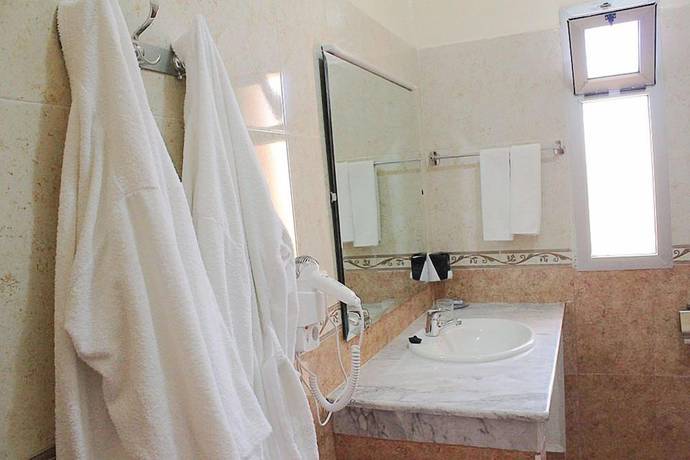 Imagen de la habitación del Hotel Kasbat Aferdou. Foto 9