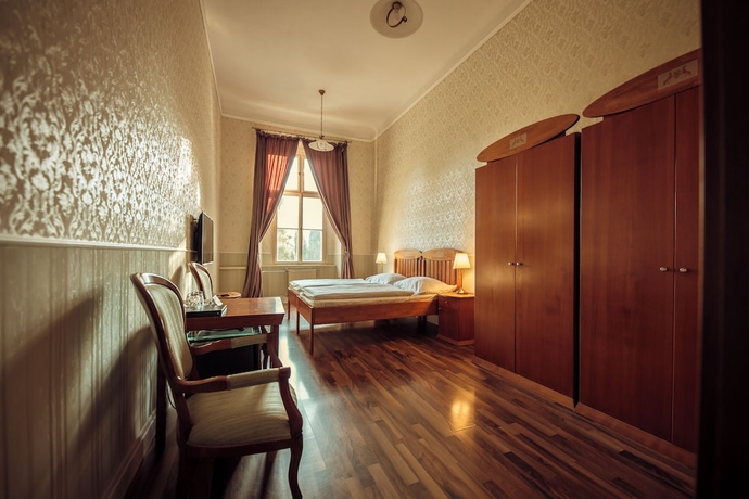 Imagen de la habitación del Hotel Ka&scaron;tieľ Mojm&iacute;rovce. Foto 6