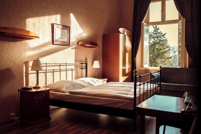 Imagen de la habitación del Hotel Ka&scaron;tieľ Mojm&iacute;rovce. Foto 7