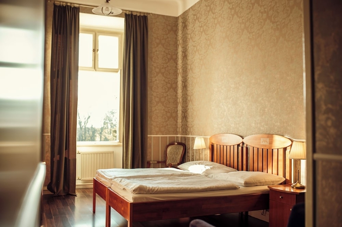 Imagen de la habitación del Hotel Ka&scaron;tieľ Mojm&iacute;rovce. Foto 8