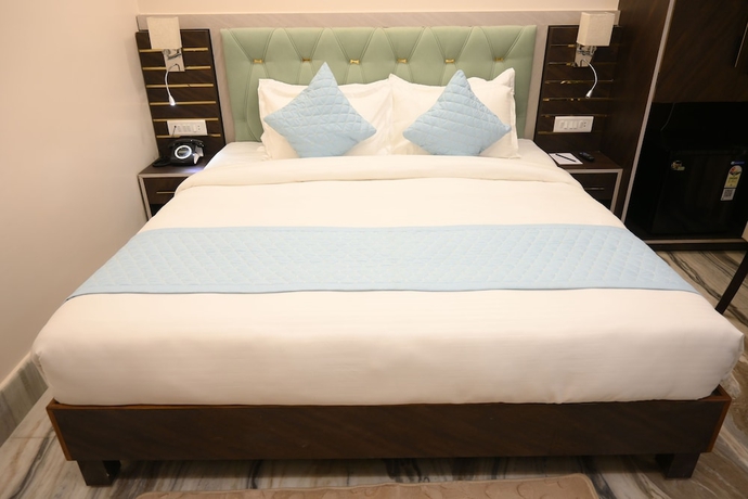 Imagen de la habitación del Hotel Kashi Crown. Foto 4
