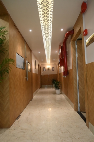 Imagen de los interiores del Hotel Kashi Crown. Foto 13