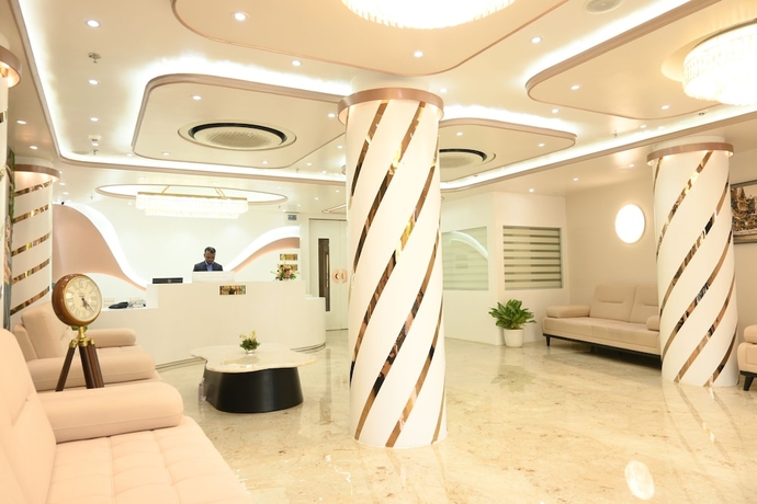 Imagen de los interiores del Hotel Kashi Crown. Foto 14
