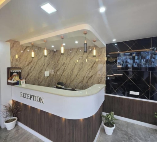 Imagen de los interiores del Hotel Kashi Ganga Inn. Foto 13