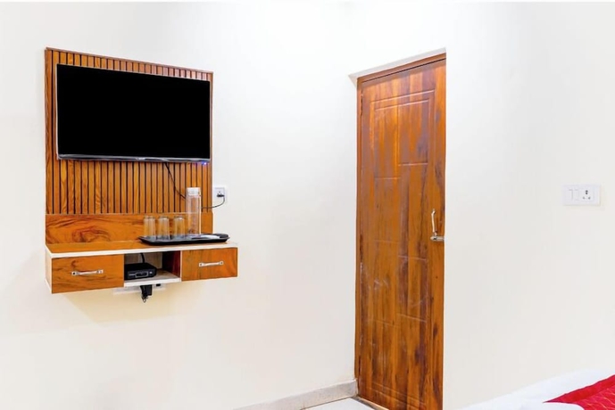 Imagen de la habitación del Hotel Kashi Grand Inn. Foto 9