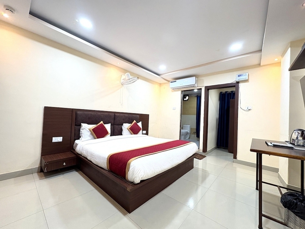 Imagen de la habitación del Hotel Kashi Residency Varanasi. Foto 7