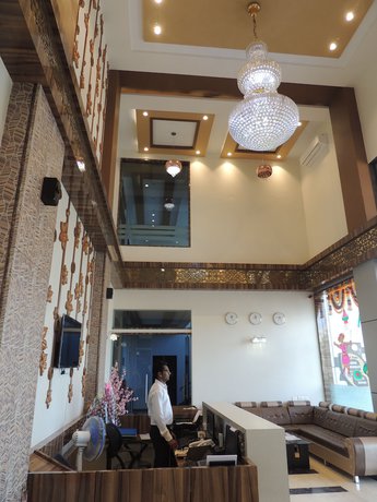 Imagen de los interiores del Hotel Kashish International. Foto 20