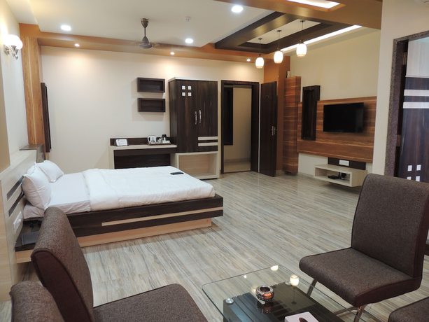 Imagen de la habitación del Hotel Kashish International. Foto 8