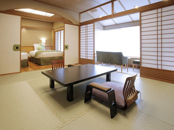 Imagen de los exteriores del Hotel Kashiwaya, Nikko. Foto 15