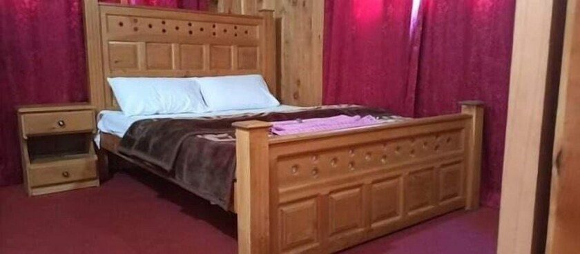 Imagen general del Hotel Kashmir Dosut Lodges POK. Foto 2