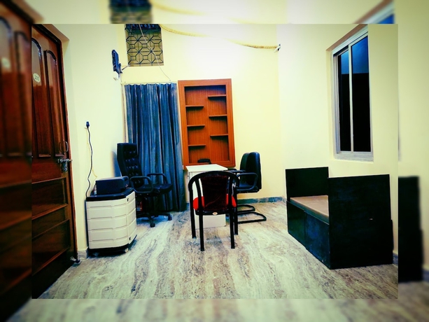 Imagen de la habitación del Hotel Kashyaam Inn. Foto 9