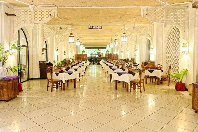 Imagen del bar/restaurante del Hotel Kaskazi Beach. Foto 2