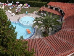 Imagen de la habitación del Hotel Kassandra Bay. Foto 3