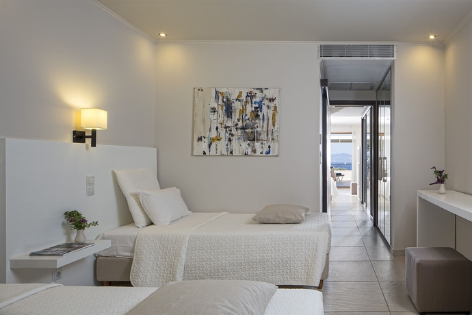 Imagen de la habitación del Hotel Kassandra Bay Resort, Suites and Spa. Foto 7