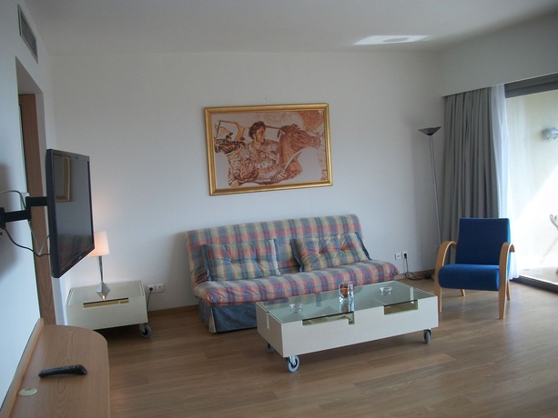 Imagen de los interiores del Hotel Kassandra Palace Seaside Resort. Foto 13