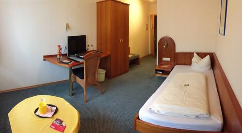 Imagen de la habitación del Hotel Kasserolle. Foto 6