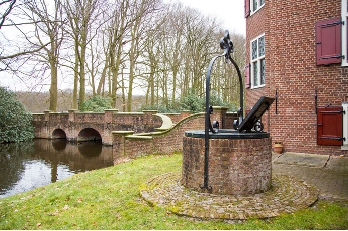 Imagen de los exteriores del Hotel Kasteel De Essenburgh. Foto 8