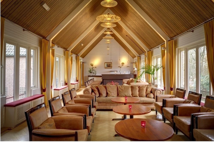 Imagen de los interiores del Hotel Kasteel De Essenburgh. Foto 12