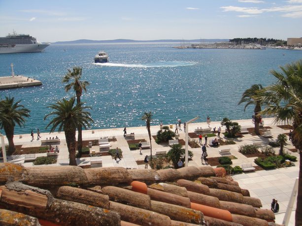 Imagen de la habitación del Hotel Kastel 1700. Foto 12